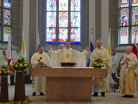 Feierlicher Gründungsgottesdienst der Pfarrei St. Heimerad (Foto: Karl-Franz Thiede)